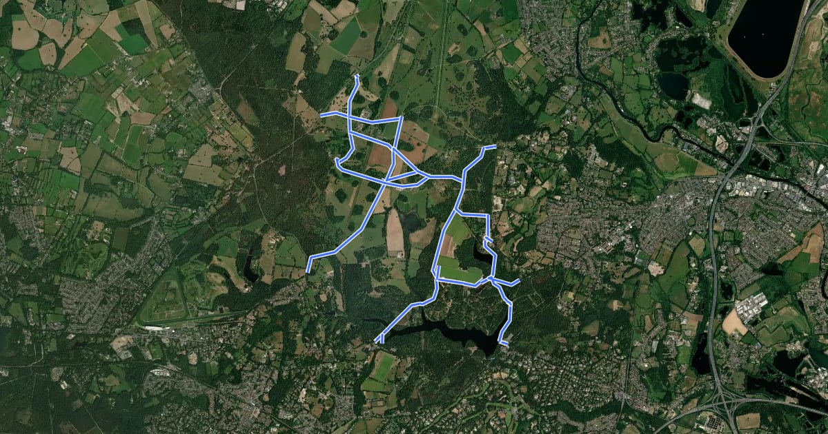 Маршрут Windsor Great Park permitted cycle route (daylight hours only) на спутниковом снимке