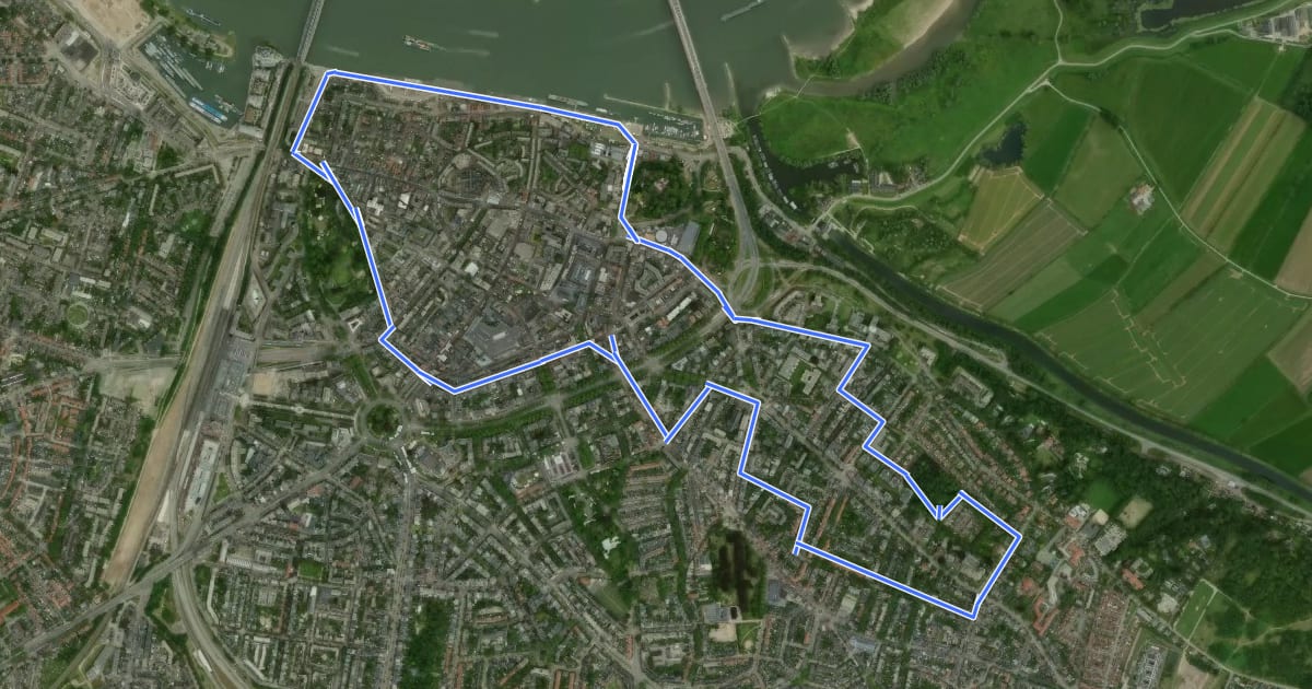 Маршрут WNW Arnhem Nijmegen - Nijmegen Oost - blauwe route на спутниковом снимке
