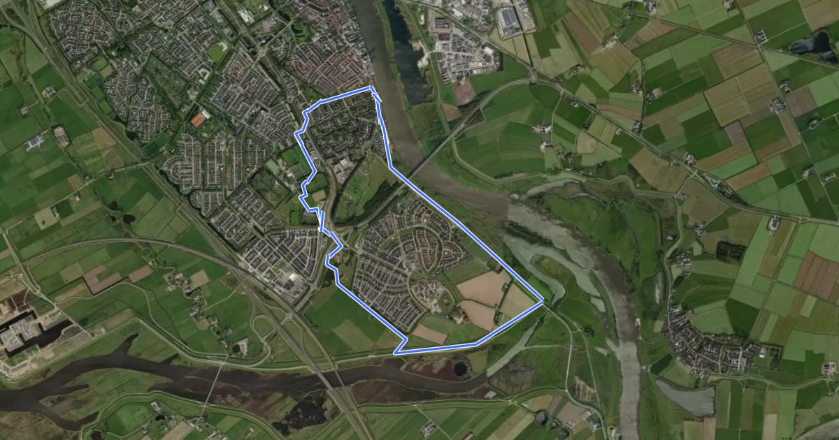 Маршрут WNW IJsseldelta - d'Olde Zwarver/Station Kampen-Zuid - paarse route на спутниковом снимке