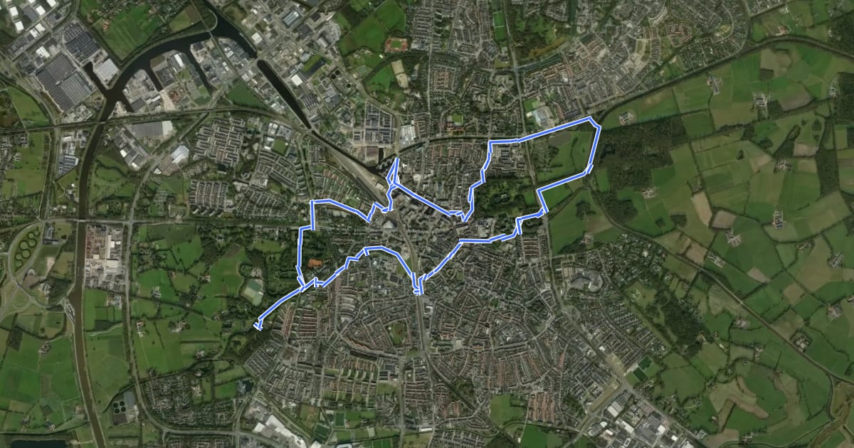 Маршрут WNW Twente - Almelo/ Huize Almelo/ Beeklustpark - blauwe route на спутниковом снимке