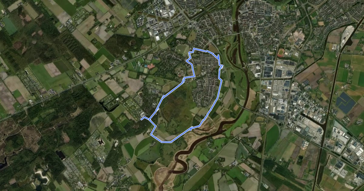 Маршрут WNW Vechtdal - Heemse/Rheezerbelten -blauwe route на спутниковом снимке