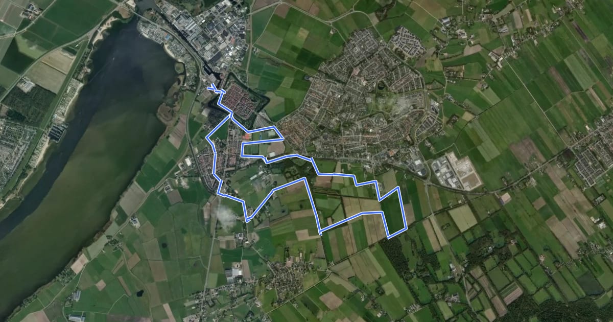 Маршрут WNW Veluwe - Elburg-Haven - blauwe route на спутниковом снимке