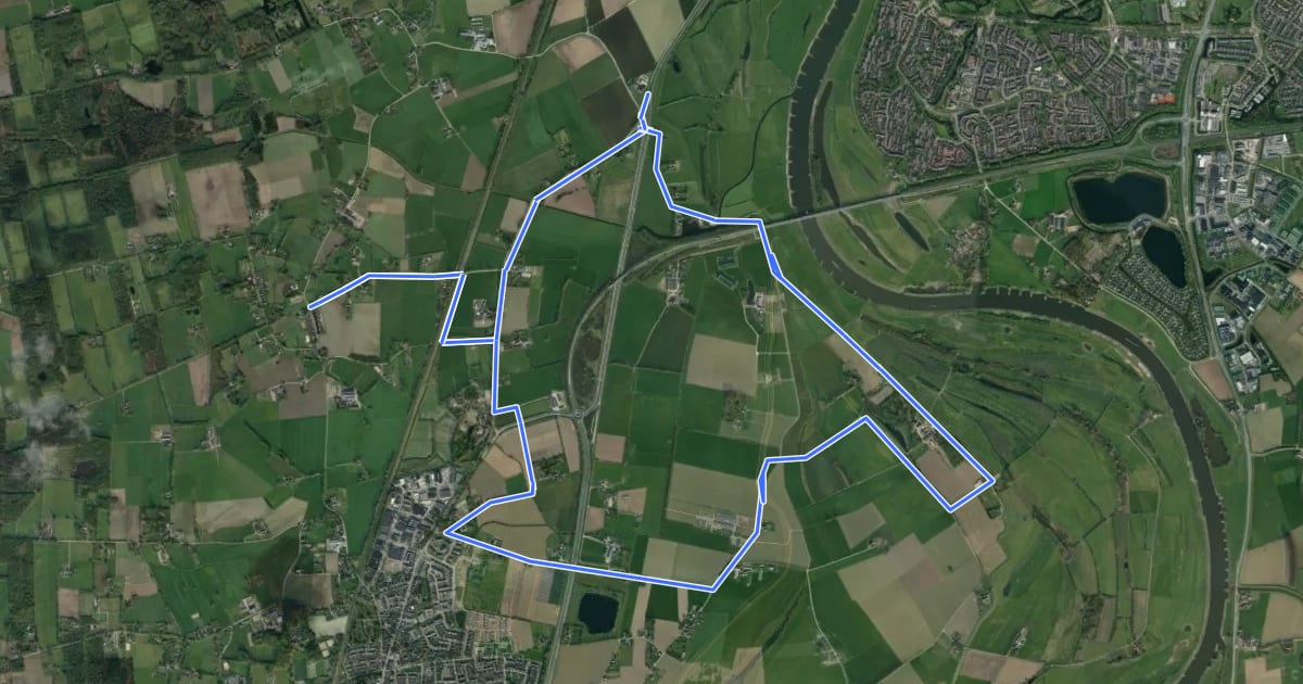 Маршрут WNW Veluwe - Oeken/Wapsum - oranje route на спутниковом снимке
