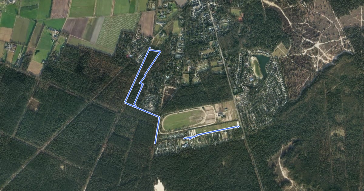 Маршрут WNW Veluwe - Otterlose Buurtbos - blauwe route на спутниковом снимке