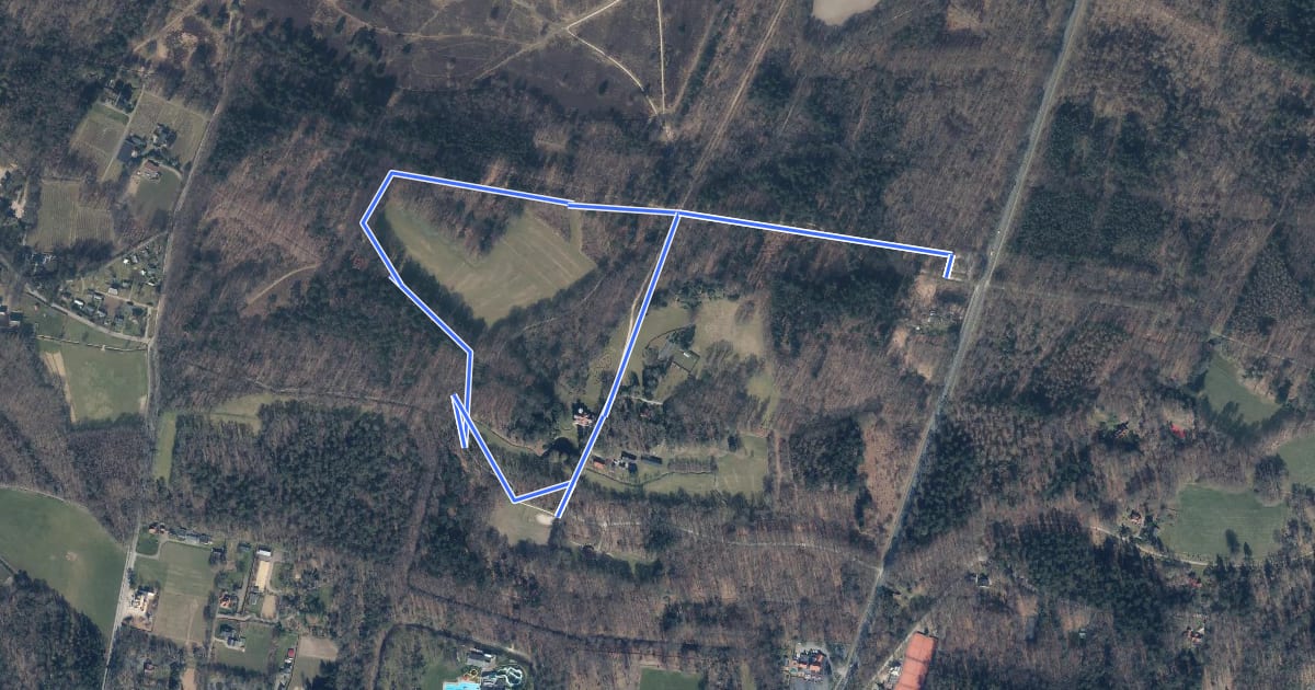 Маршрут WNW Veluwe - Oud-Groevenbeek - gele route на спутниковом снимке