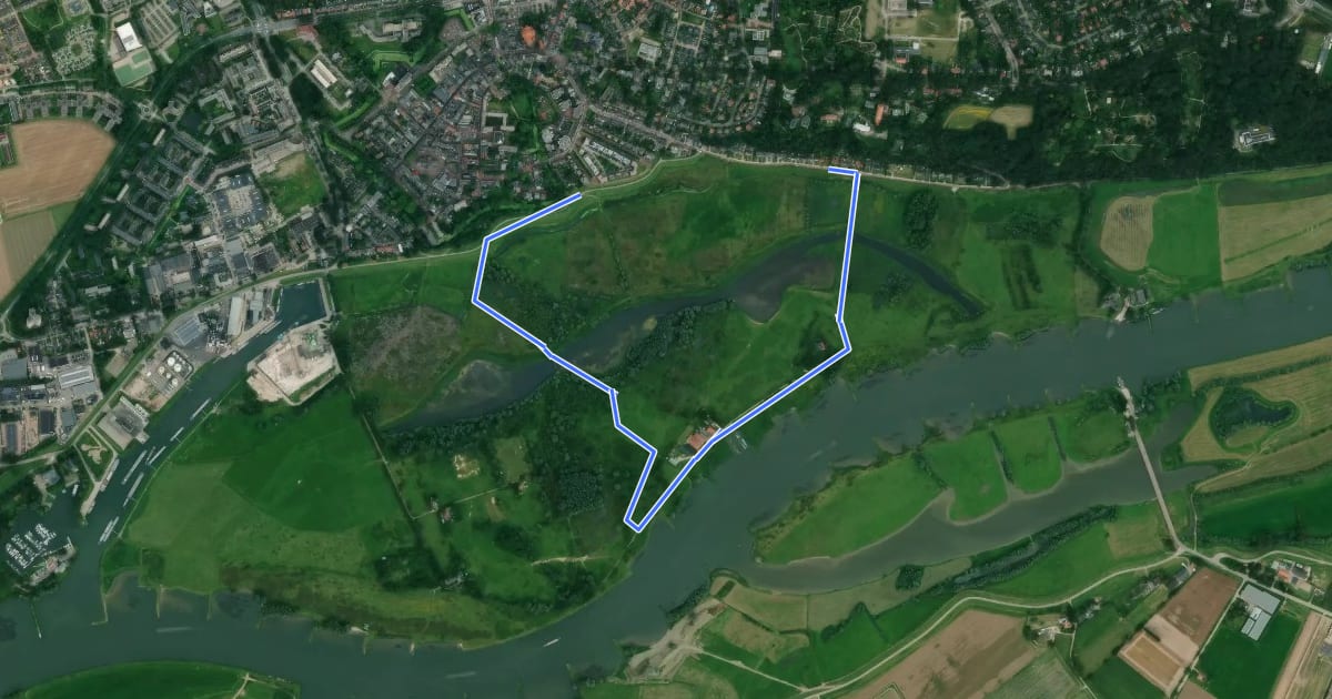 Маршрут WNW Veluwe - Wageningse Uiterwaarden - gele route на спутниковом снимке