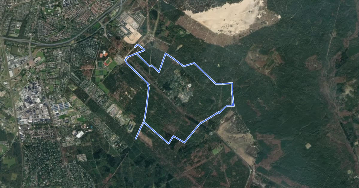 Маршрут WNW Veluwe - Watertorenweg/Strokelbos/De Haspel - paarse route на спутниковом снимке