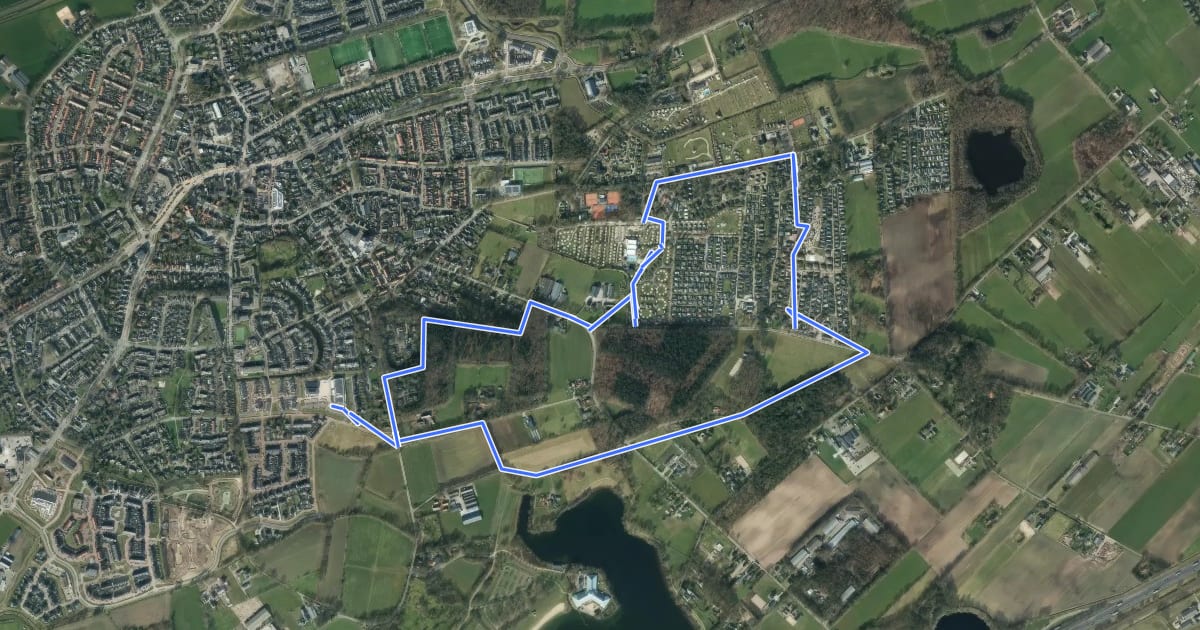 Маршрут WNW Veluwe - Woeste Hof - gele route на спутниковом снимке