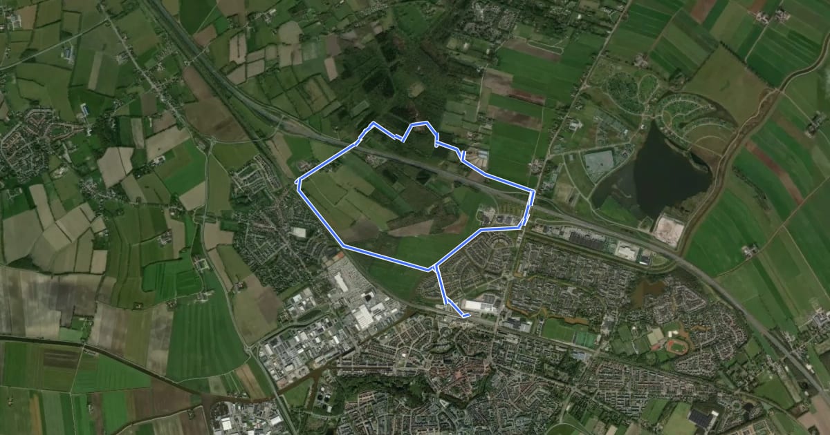 Маршрут WNW WaterReijk - Woldberg/Steenwijk-Station - groene route на спутниковом снимке