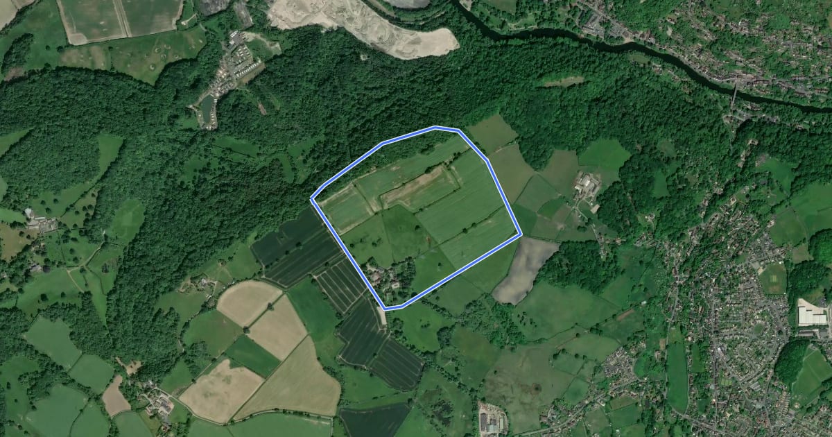 Маршрут Woodland and Countryside Walk, Benthall Hall на спутниковом снимке
