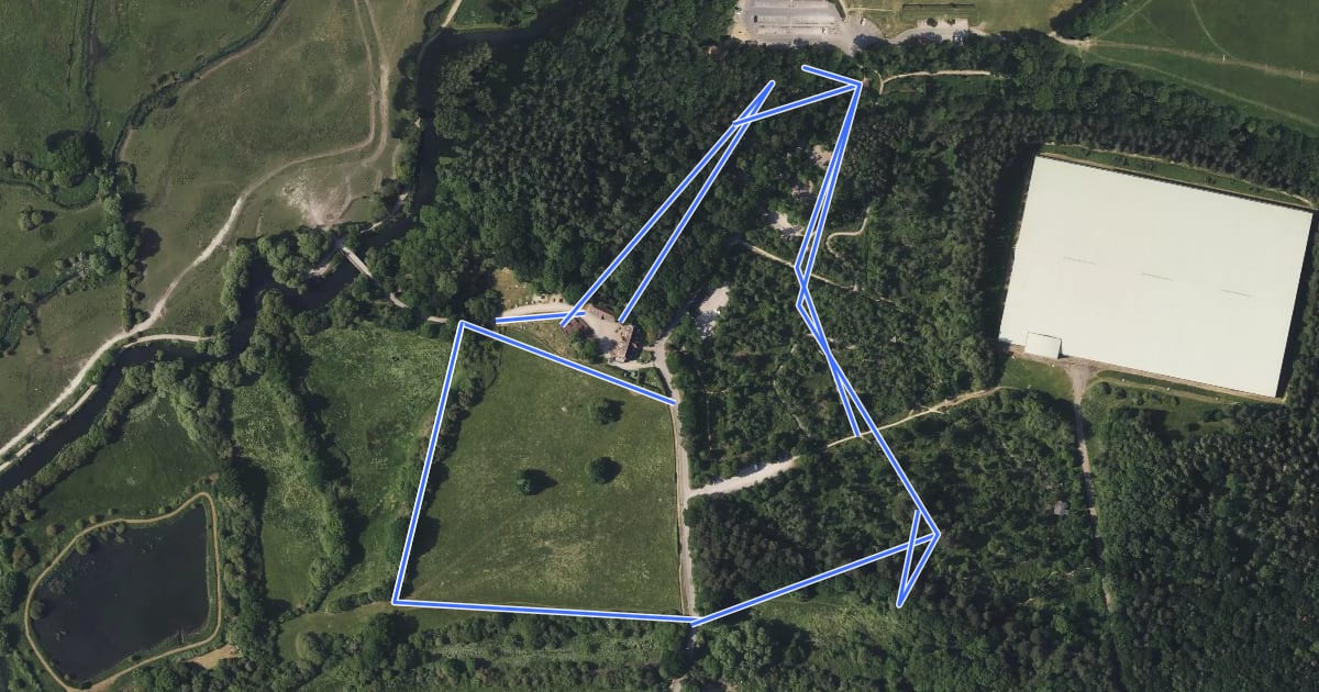 Маршрут Woods and Meadows Walk на спутниковом снимке