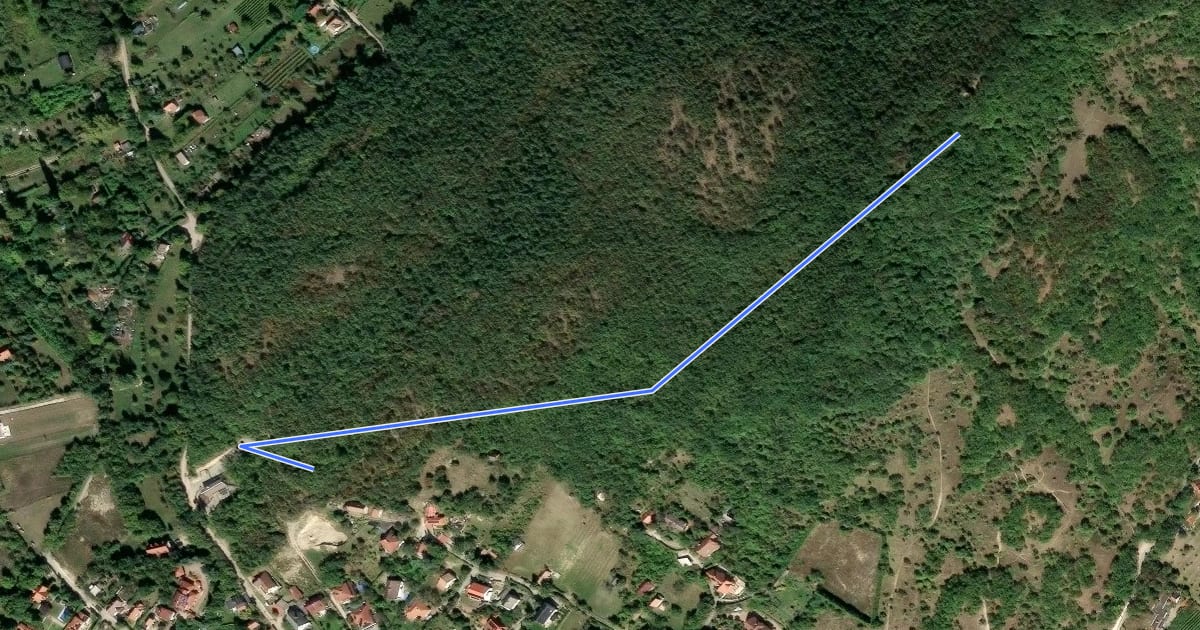 Маршрут Z▲ (Balatonfüred, Lóczy-barlang – Jókai-kilátó) на спутниковом снимке