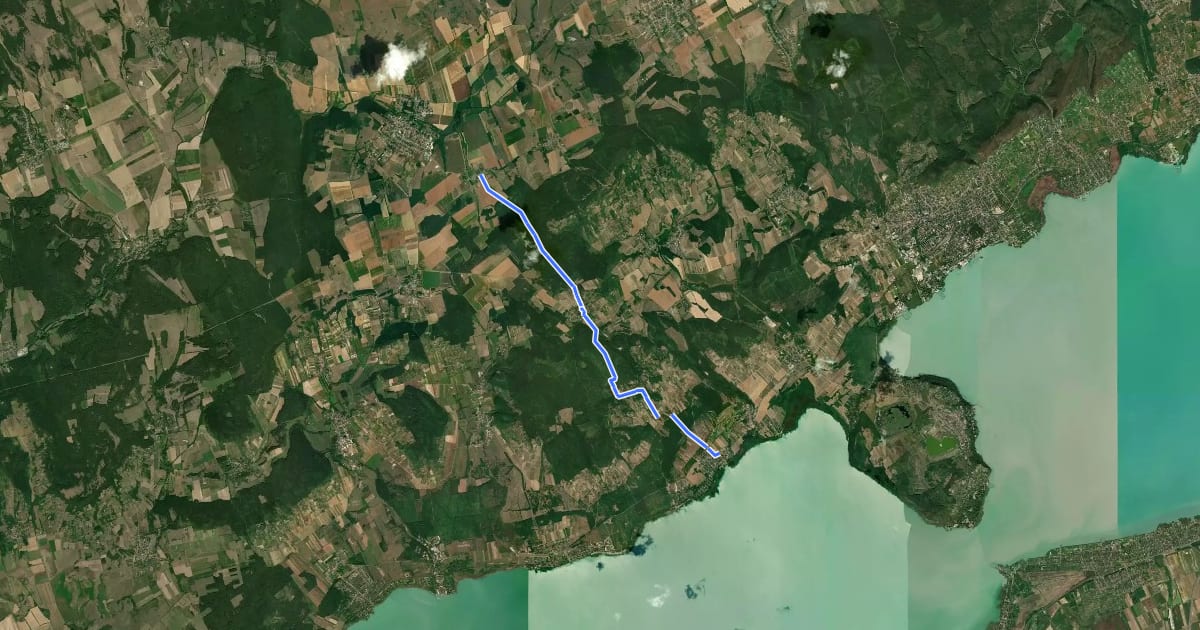 Маршрут Z (Balatonudvari v.mh. – Vöröstó) на спутниковом снимке
