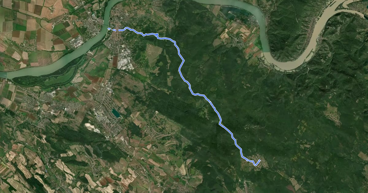 Маршрут Z (Esztergom, há. – Maróti-hegyek – Pilisszentkereszt) на спутниковом снимке