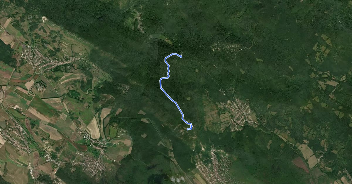 Маршрут Zöld háromszög (Orosdy-rét – Pilis-tető – Két-bükkfa-nyereg) на спутниковом снимке