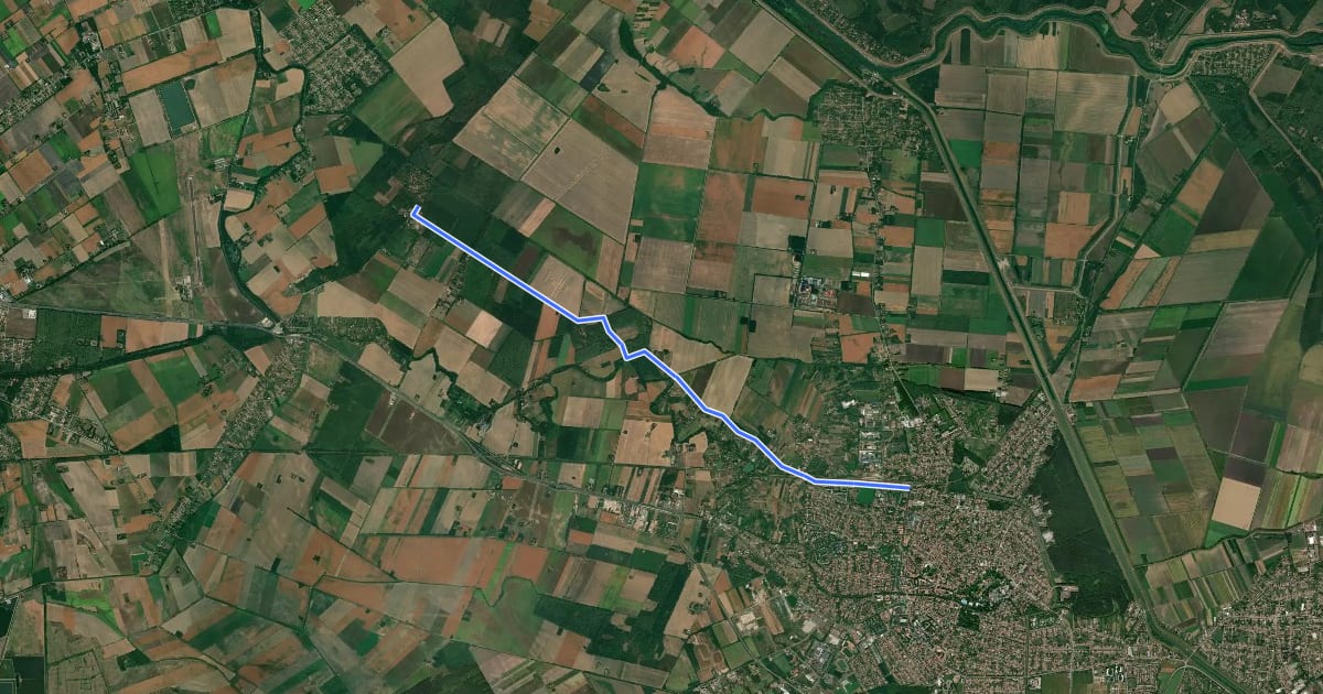 Маршрут Z (Póstelek – Hajlás-erdő – Ajtósfalva – Gyula) на спутниковом снимке