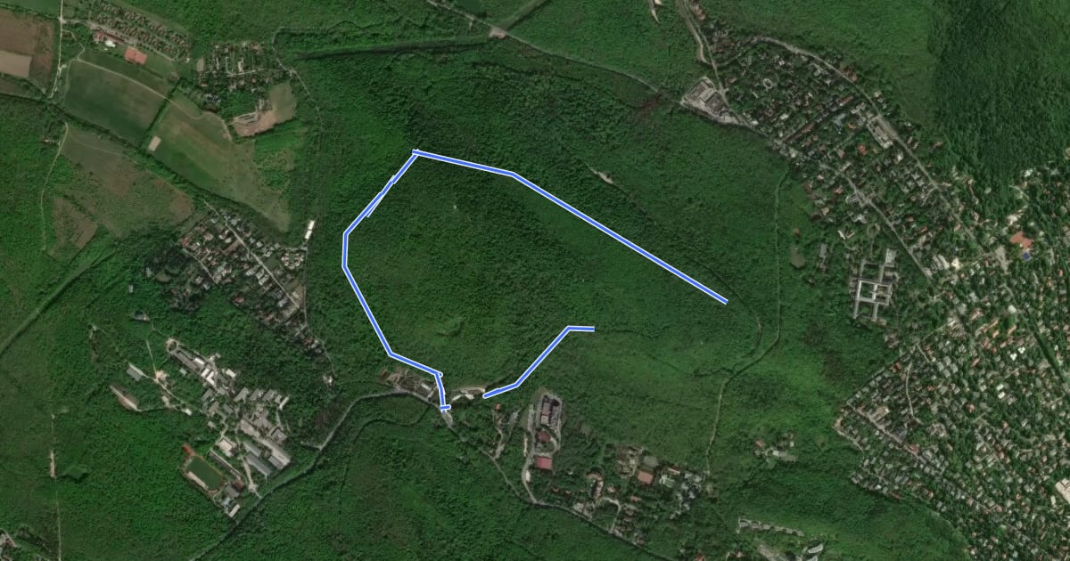 Маршрут Z↺ (Szépjuhászné, autóparkoló – Hárshegyi körút) на спутниковом снимке