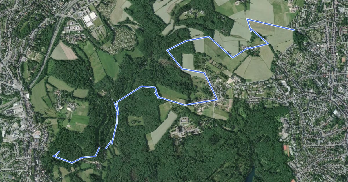 Маршрут Zielwanderweg = (Parkstraße — Hahnerberg) на спутниковом снимке