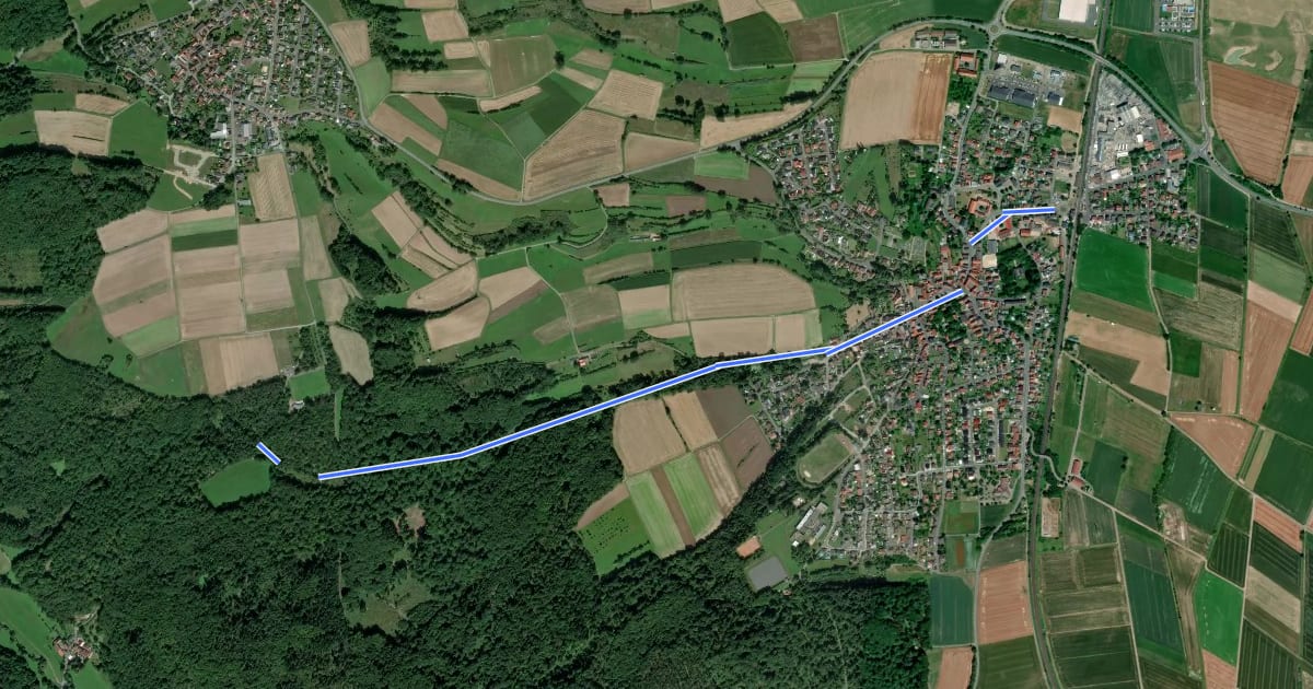 Маршрут Zugangsweg zum Lahnwanderweg (ab Bahnhof Fronhausen) на спутниковом снимке