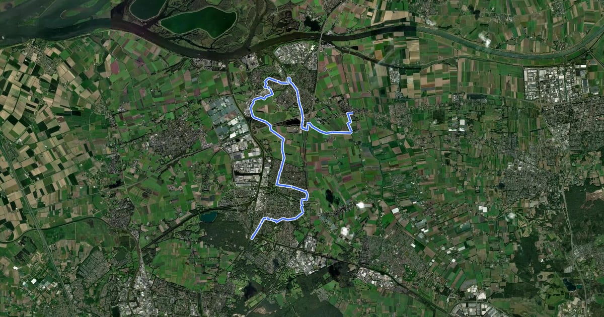 Маршрут Zuiderwaterlinie etappe 7: Oosterhout – via Geertruidenberg - Raamsdonk на спутниковом снимке
